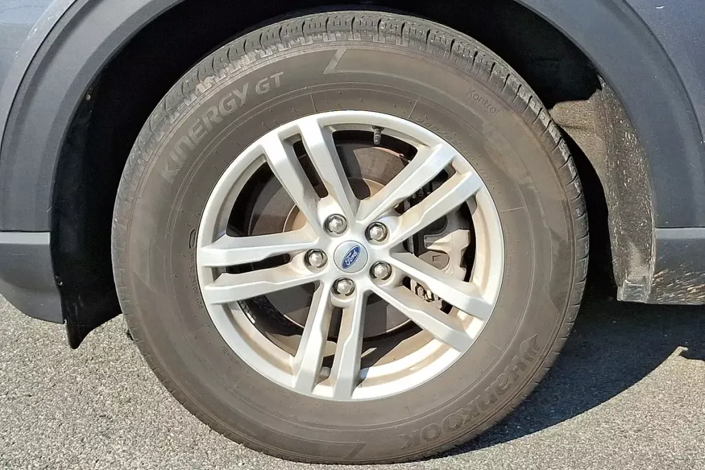 2022 Ford Explorer XLT photo 1