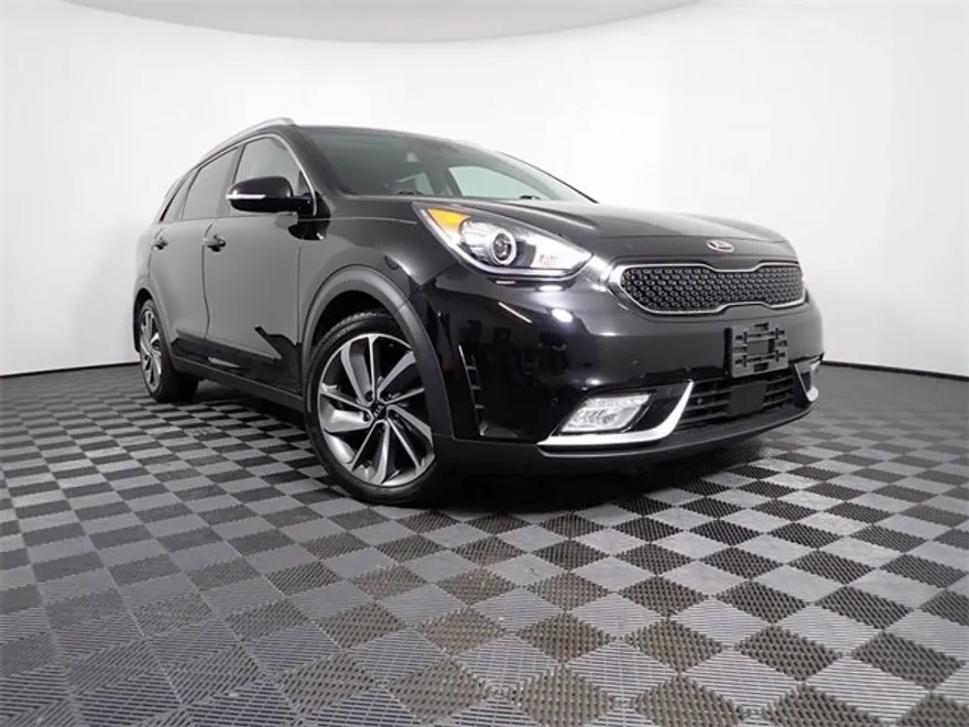 2017 Kia Niro Touring photo 1
