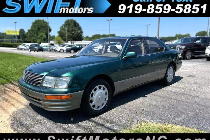1997 Lexus LS 400 Luxury photo 1