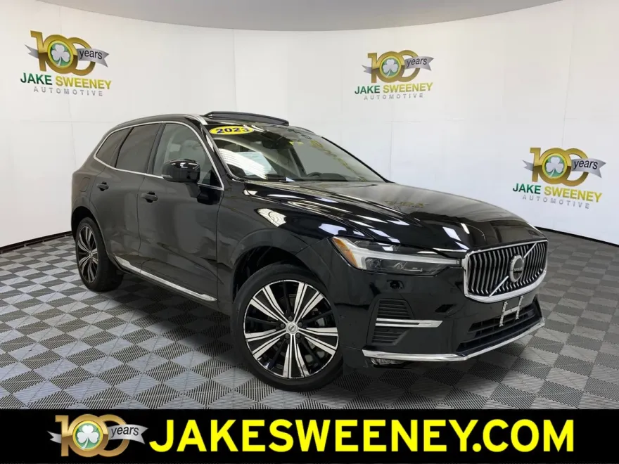 2023 Volvo XC60 B5 Plus photo 1