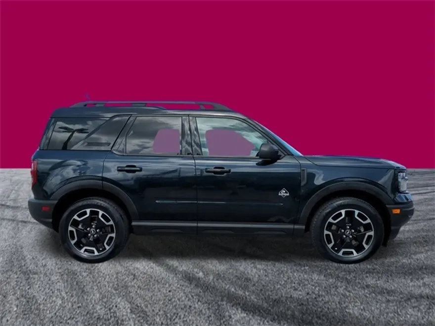 2022 Ford Bronco Sport Outer Banks photo 1