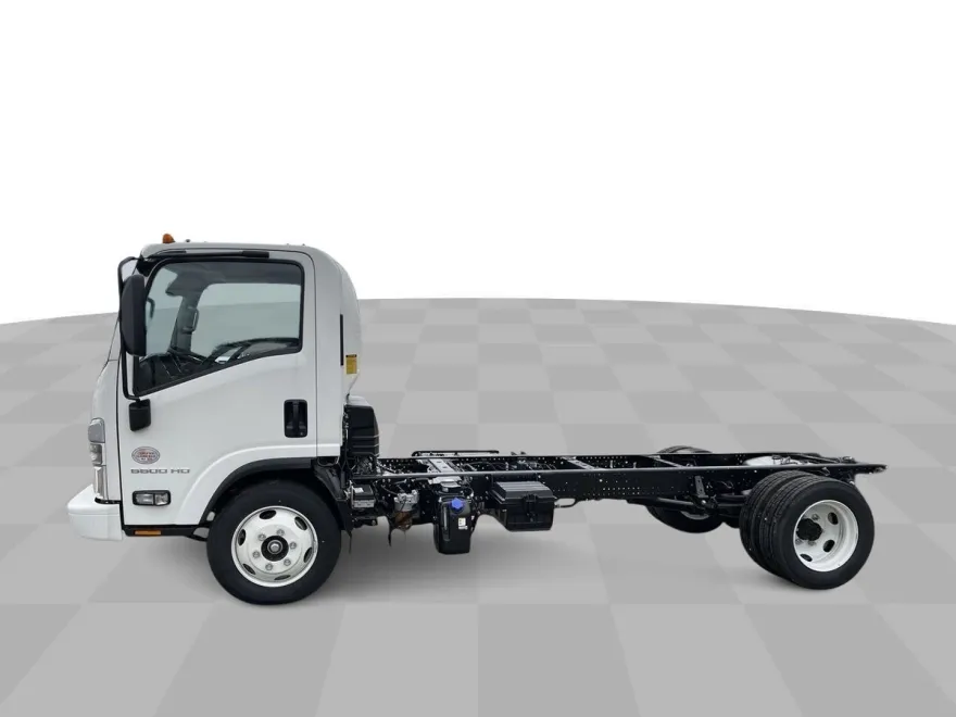 2024 Chevrolet Silverado photo 1