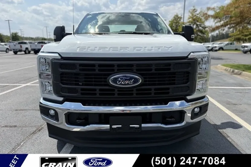 2025 Ford F-250 photo 1