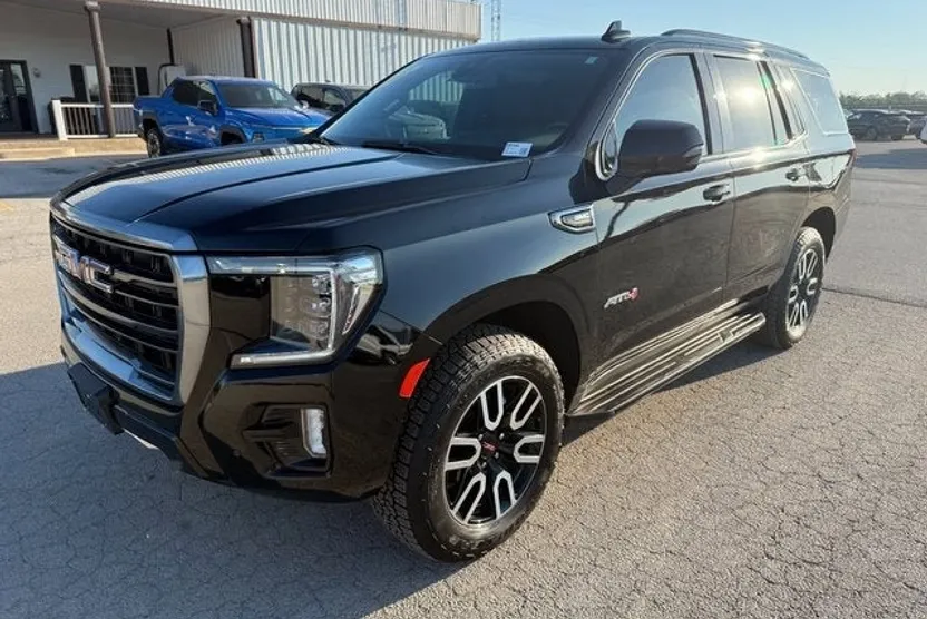2021 Gmc Yukon AT4 photo 1