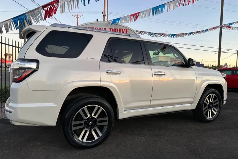 2018 Toyota 4Runner Limited photo 1