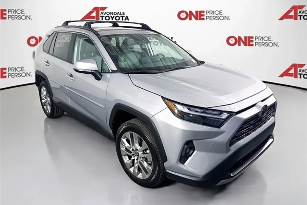 2023 Toyota RAV4 Limited photo 1