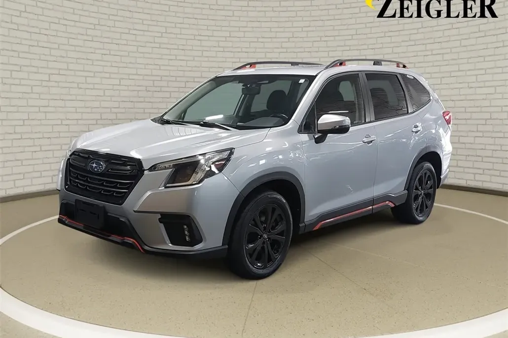 2023 Subaru Forester Sport photo 1