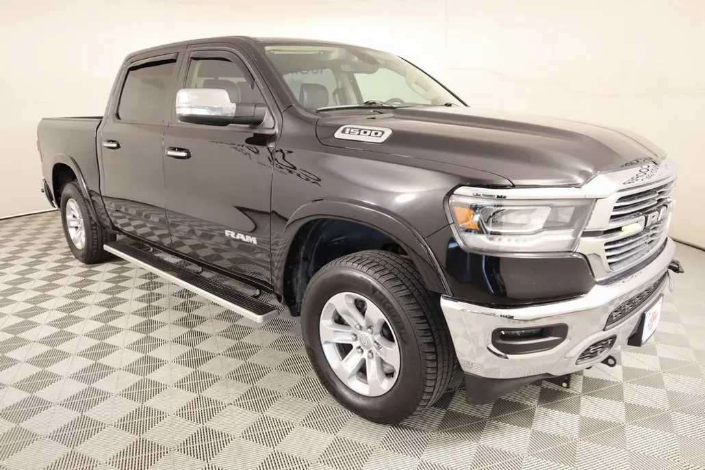 2019 Ram 1500 Laramie photo 1