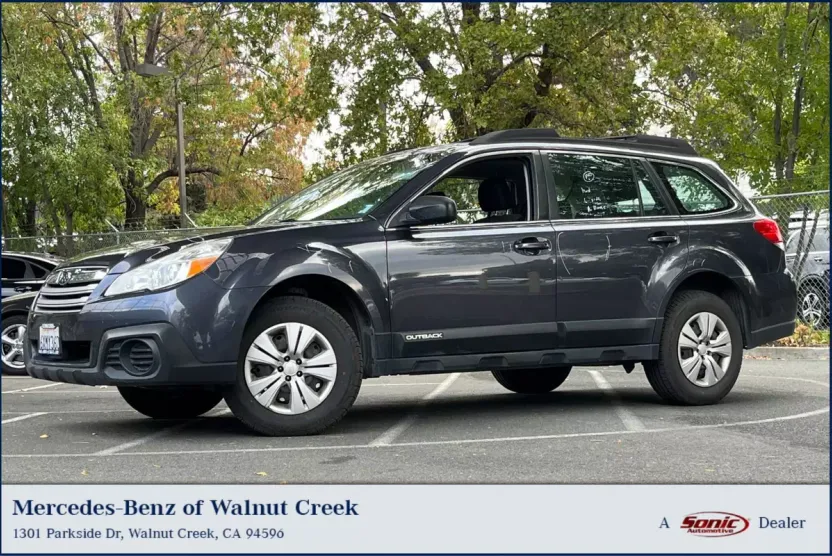 2013 Subaru Outback 2.5i photo 1