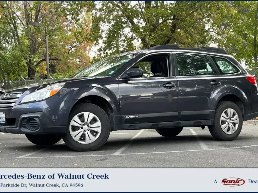 2013 Subaru Outback 2.5i photo 1