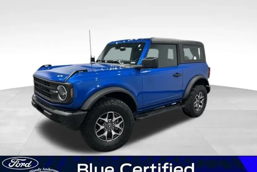 2023 Ford Bronco Base photo 1