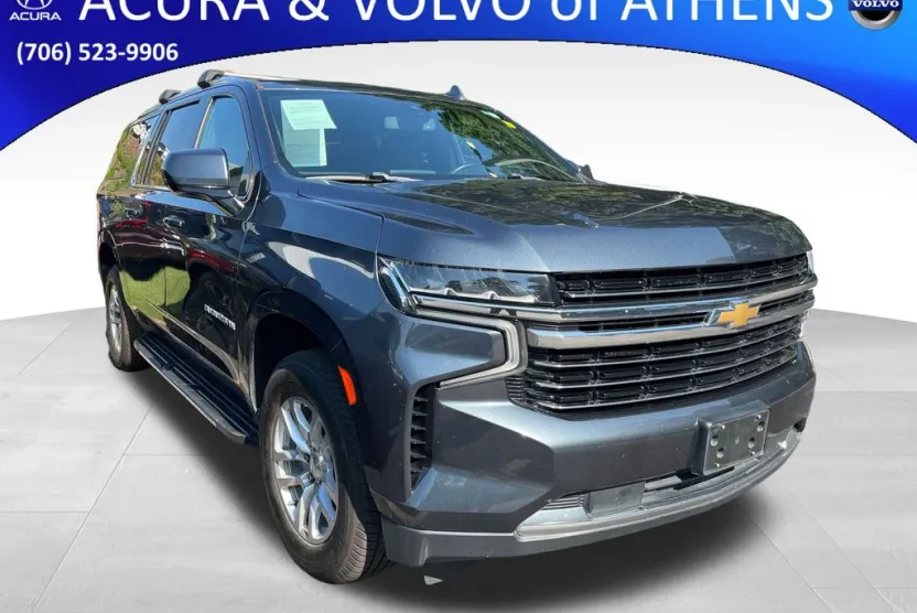 2021 Chevrolet Suburban LT photo 1