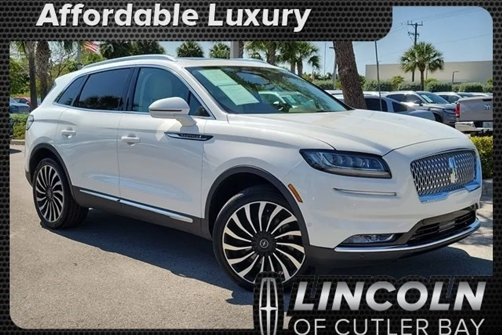 2023 Lincoln Nautilus Black Label photo 1