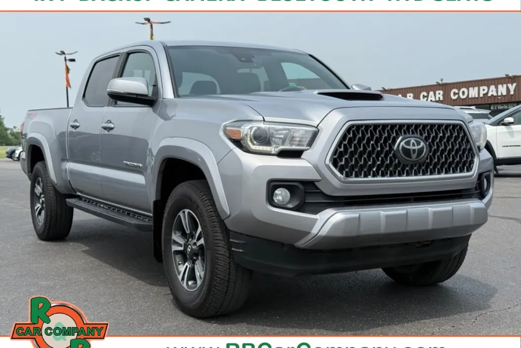 2017 Toyota Tundra SR photo 1