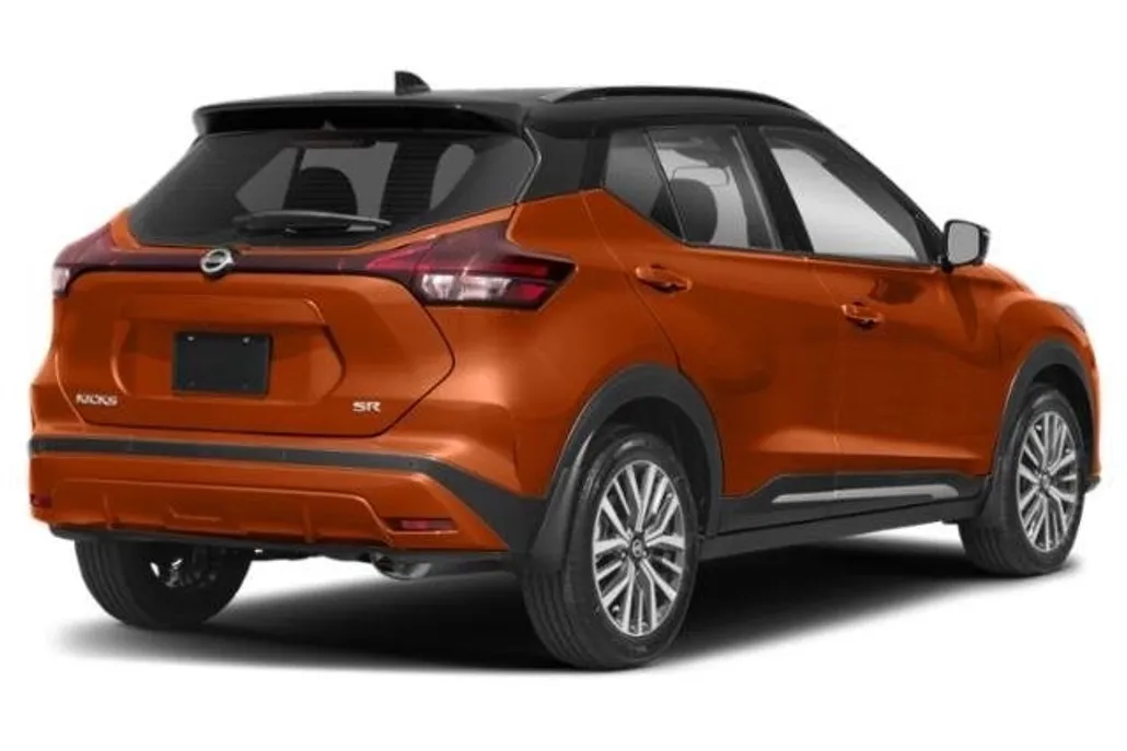 2021 Nissan Kicks SR photo 1