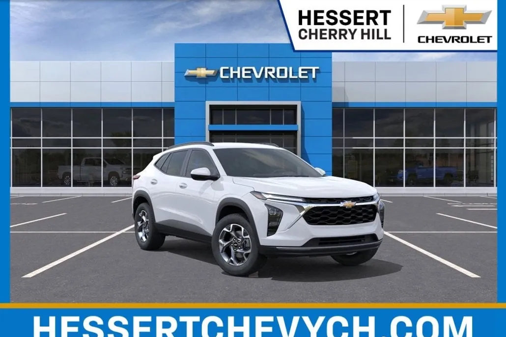 2025 Chevrolet Trax LT photo 1