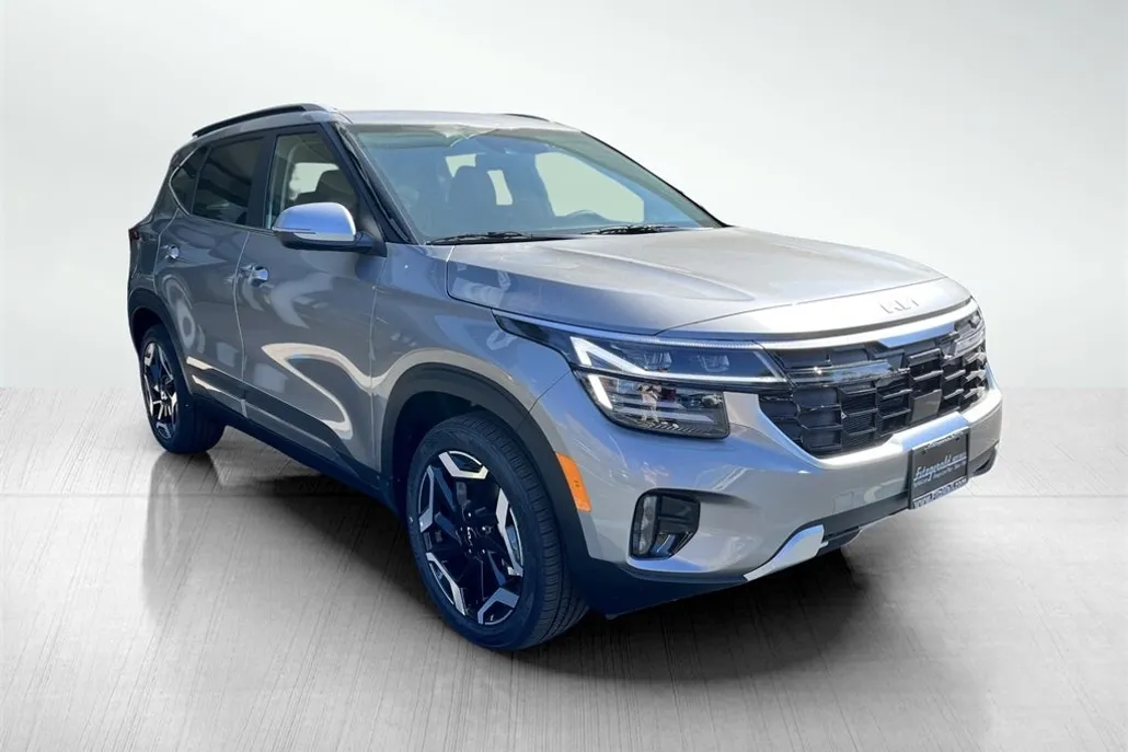 2025 Kia Seltos SX photo 1