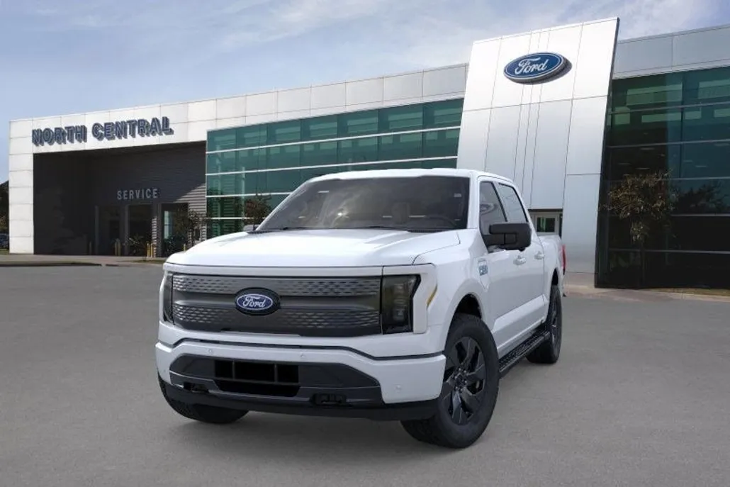 2025 Ford F-150 Lightning photo 1