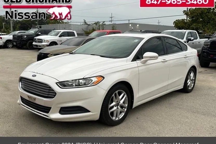 2013 Ford Fusion SE photo 1