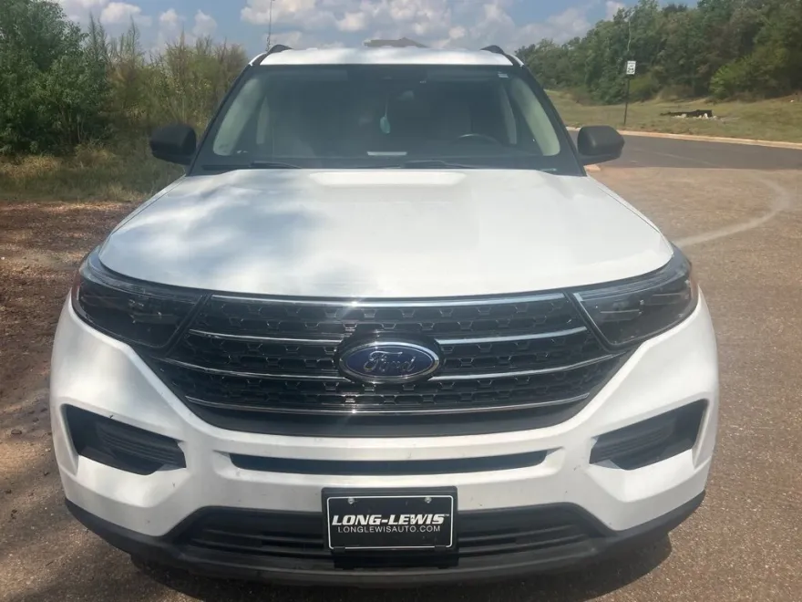 2021 Ford Explorer XLT photo 1