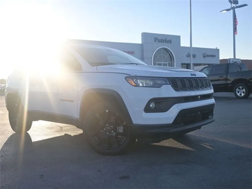 2026 Jeep Compass Latitude photo 1