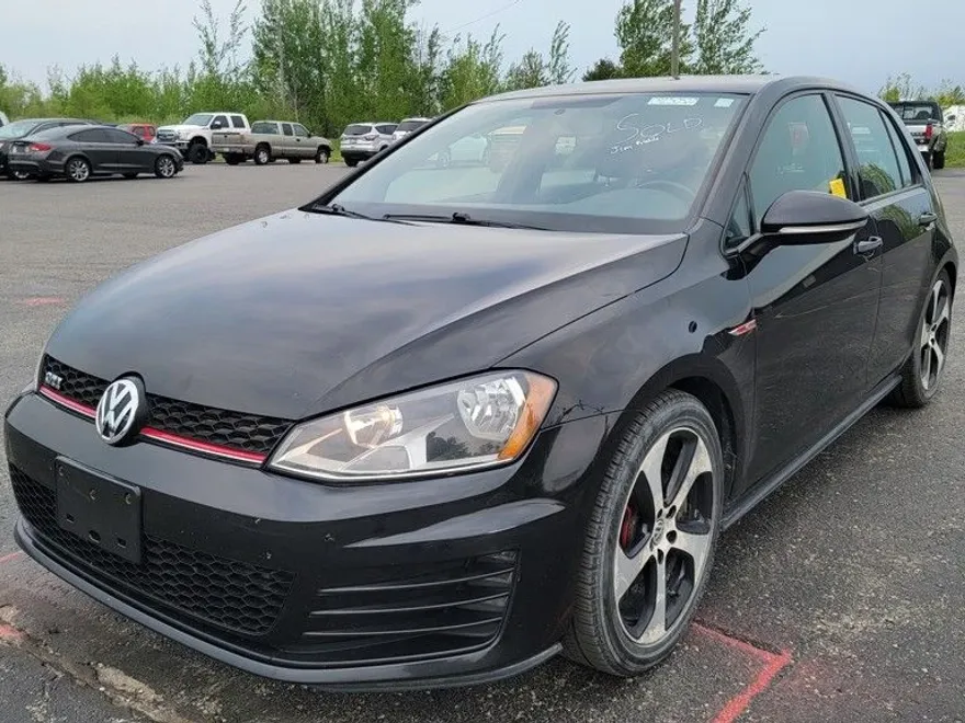 2016 Volkswagen Golf GTI SE photo 1