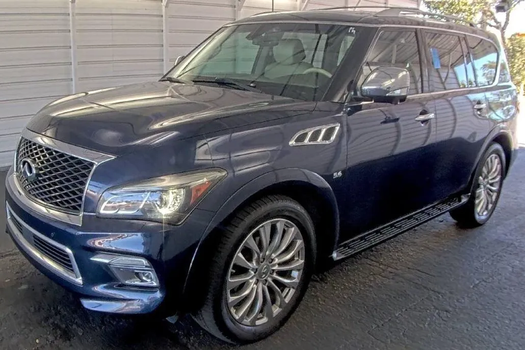 2015 Infiniti QX80 photo 1