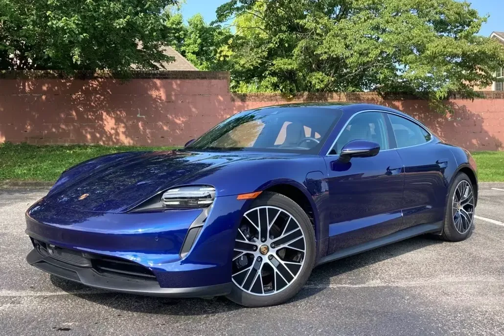 2024 Porsche Taycan Base photo 1