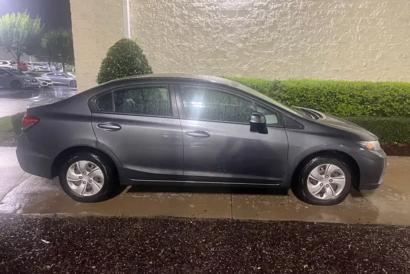 2013 Honda Civic LX photo 1