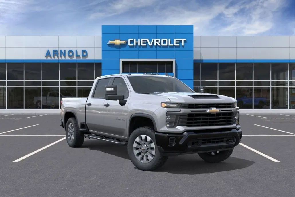 2025 Chevrolet Silverado 2500HD Custom photo 1