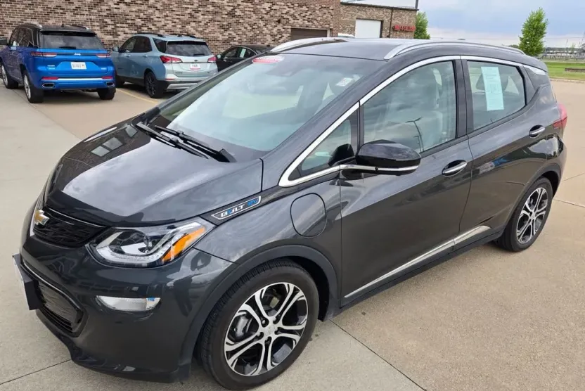2020 Chevrolet Bolt EV Premier photo 1