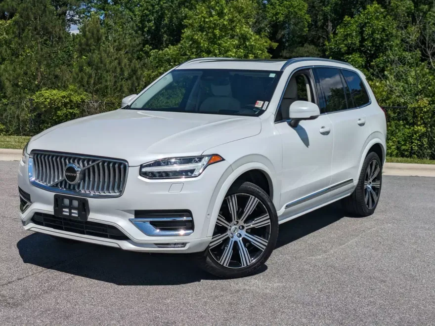 2023 Volvo XC90 Ultimate photo 1