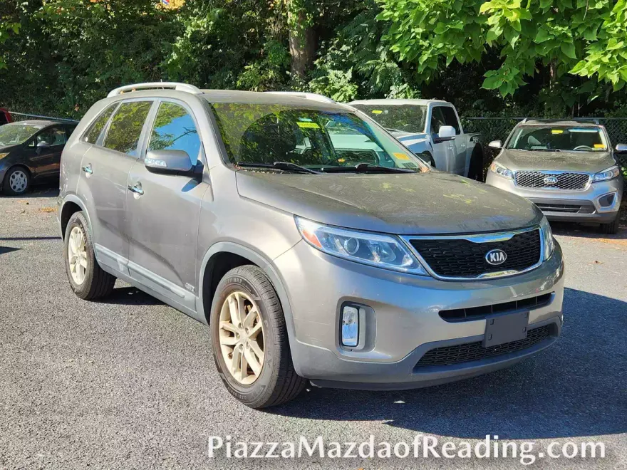 2014 Kia Sorento LX photo 1