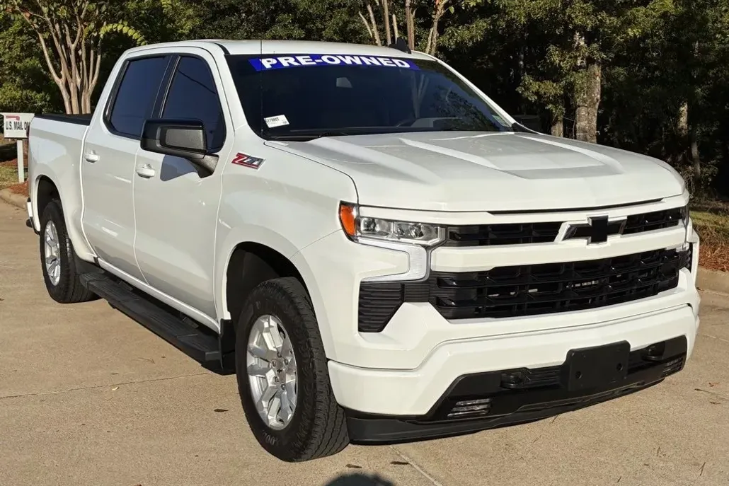 2022 Chevrolet Silverado 1500 RST photo 1