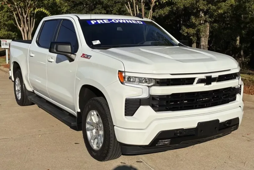 2022 Chevrolet Silverado 1500 RST photo 1