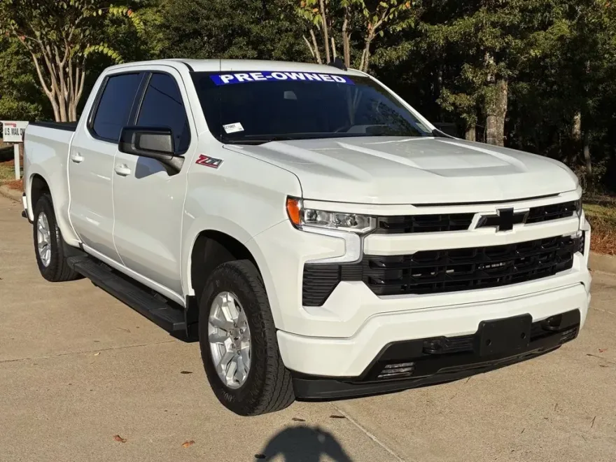 2022 Chevrolet Silverado 1500 RST photo 1