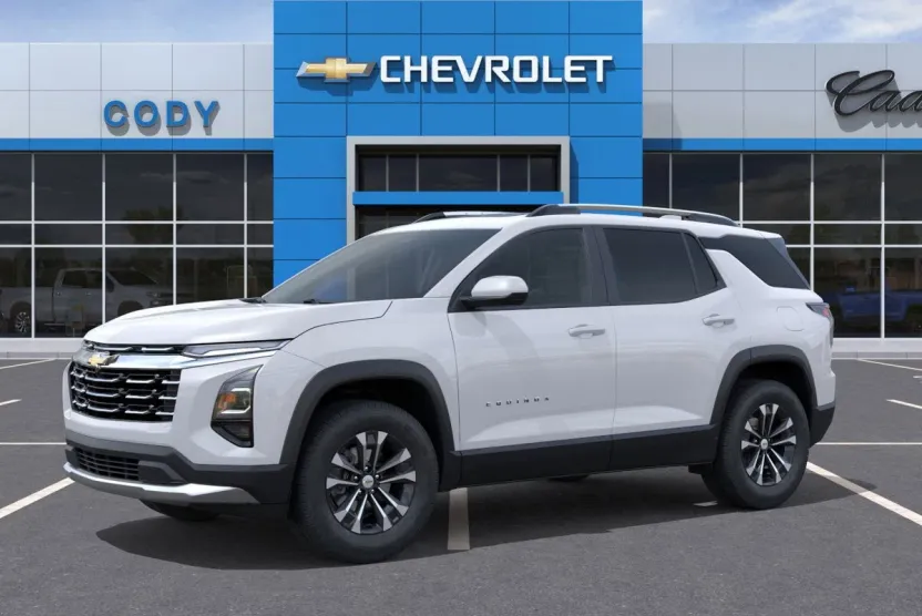 2026 Chevrolet Equinox LT photo 1