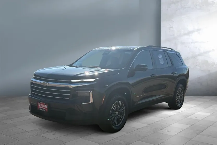 2025 Chevrolet Traverse photo 1