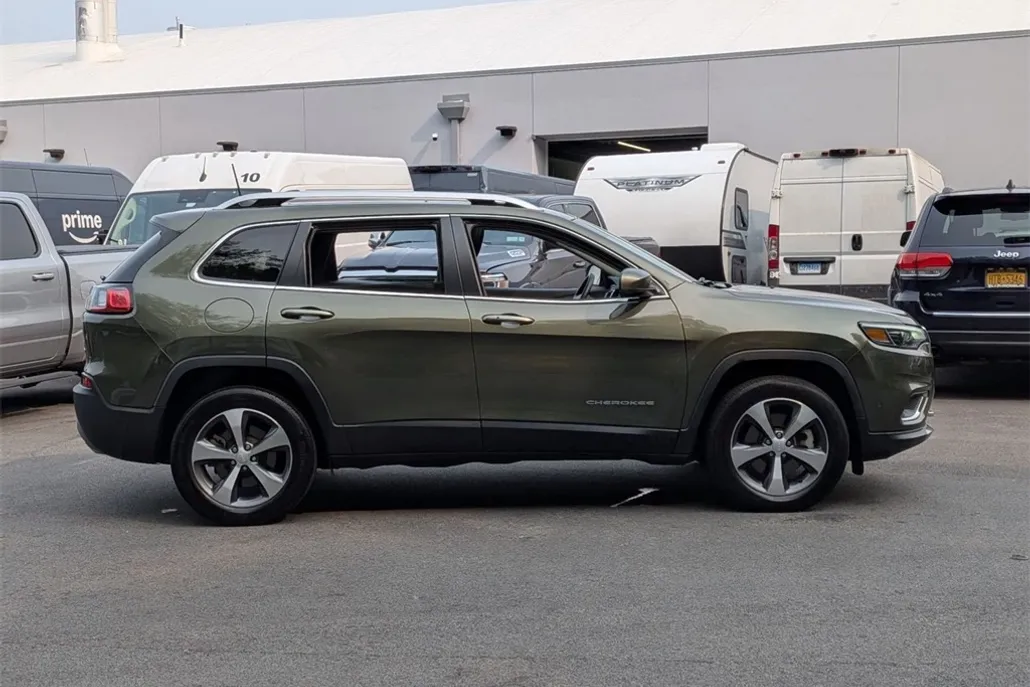 2021 Jeep Cherokee Limited photo 1