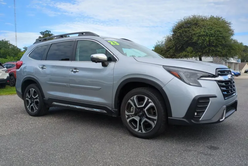 2023 Subaru Ascent Touring photo 1