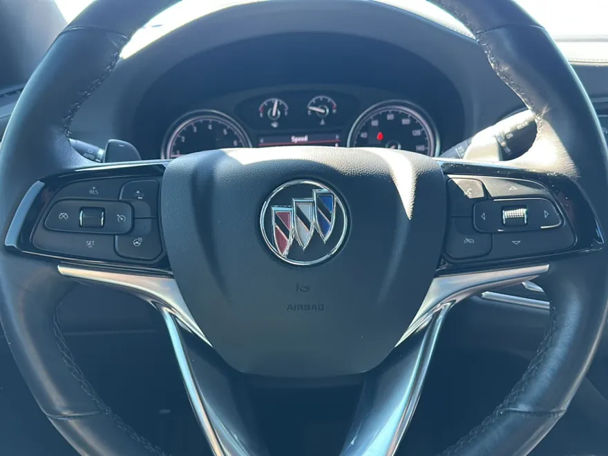 2023 Buick Enclave Essence photo 1