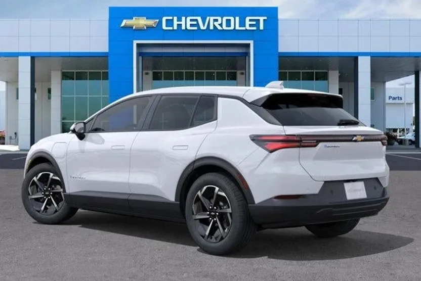 2026 Chevrolet Equinox LT photo 1