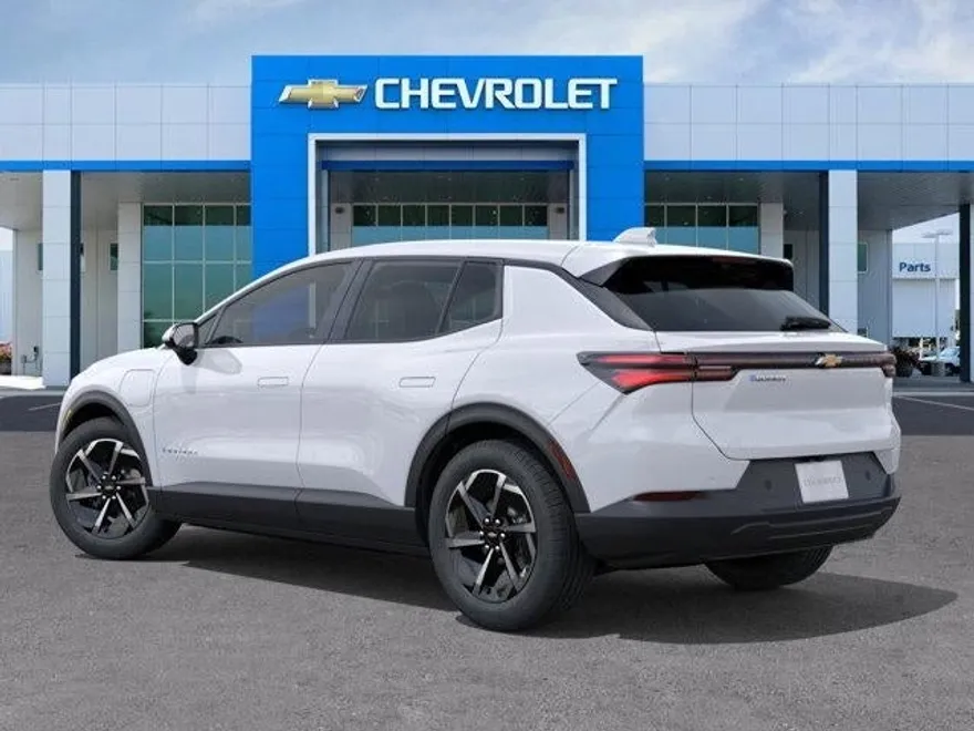2026 Chevrolet Equinox LT photo 1