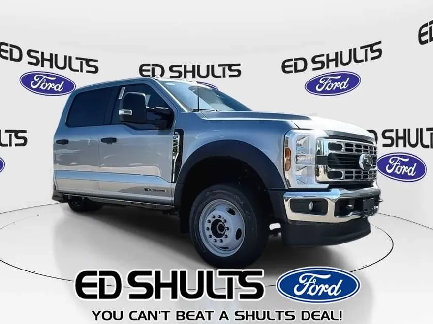 2024 Ford F-550 photo 1