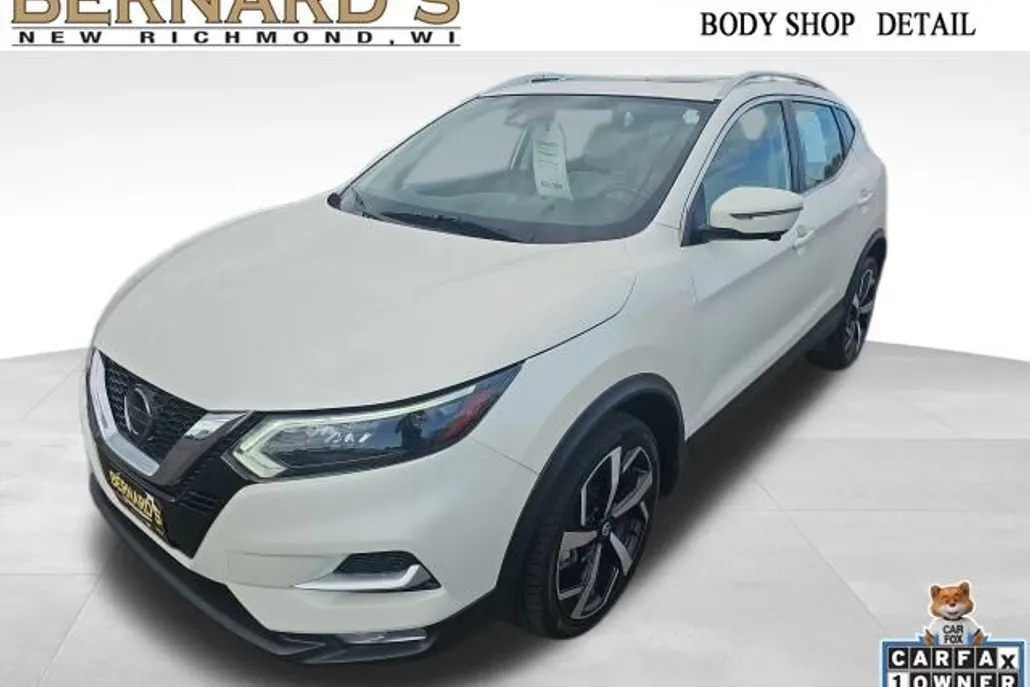 2022 Nissan Rogue Sport SL photo 1