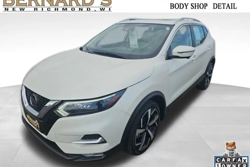 2022 Nissan Rogue Sport SL photo 1