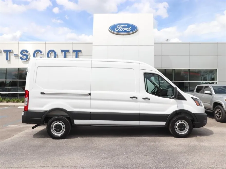 2025 Ford Transit Cargo Van photo 1
