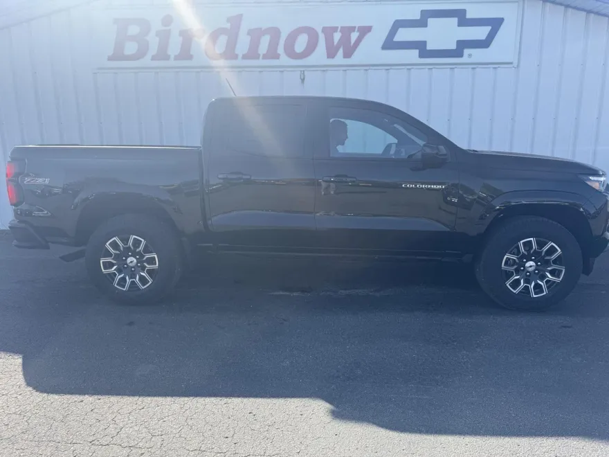 2026 Chevrolet Colorado Z71 photo 1