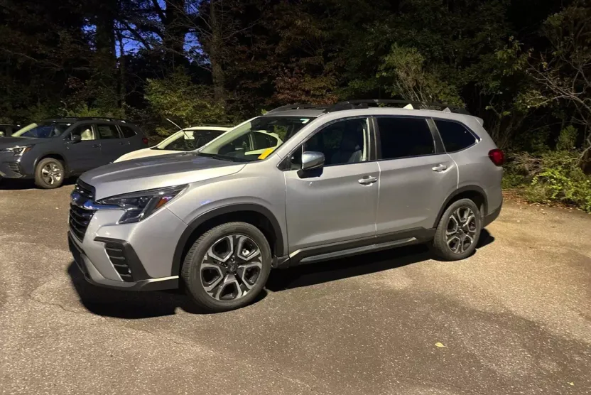 2023 Subaru Ascent Limited photo 1