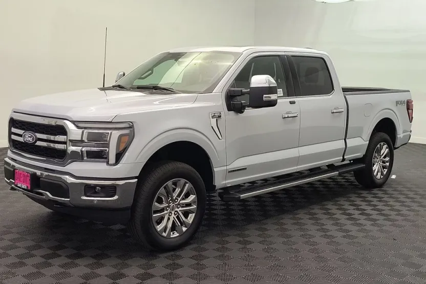 2025 Ford F-150 Lariat photo 1